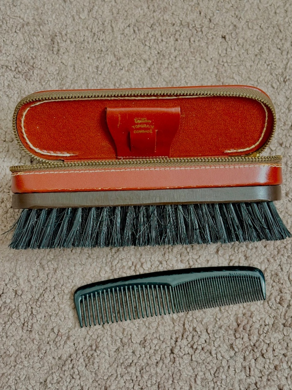 Vintage TexTan Topgrain Cowhide Leather Texan Zippered Grooming Brush w/ Comb